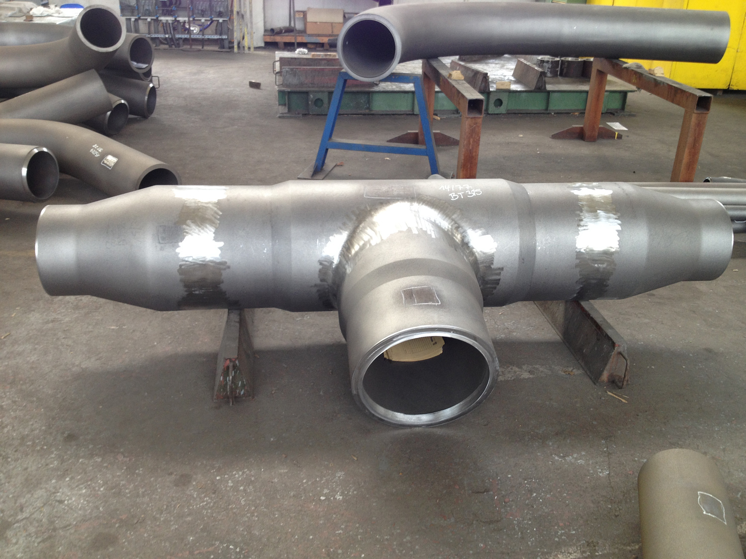 Pipes and pipeline supply from abroad